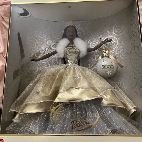 Vintage Celebration Barbie 2000 Special Edition - African American. - Picture 1 of 3